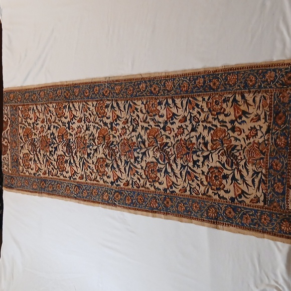 Antique Table Runner - Picture 6 of 7